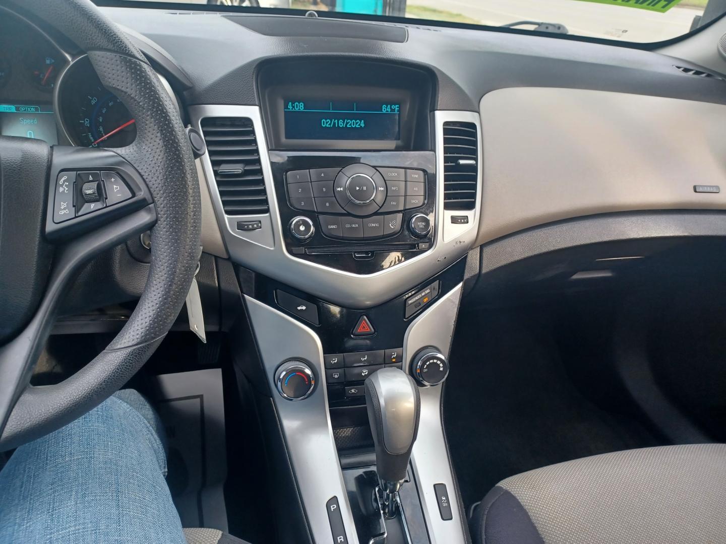 2015 SILVER /GRAY AND BLACK Chevrolet Cruze LS (1G1PA5SGXF7) with an 1.8L GAS I4 engine, 6-Speed Automatic transmission, located at 2001 E. Lancaster, Ft. Worth, 76103, (817) 336-7000, 32.746181, -97.301018 - Photo#13